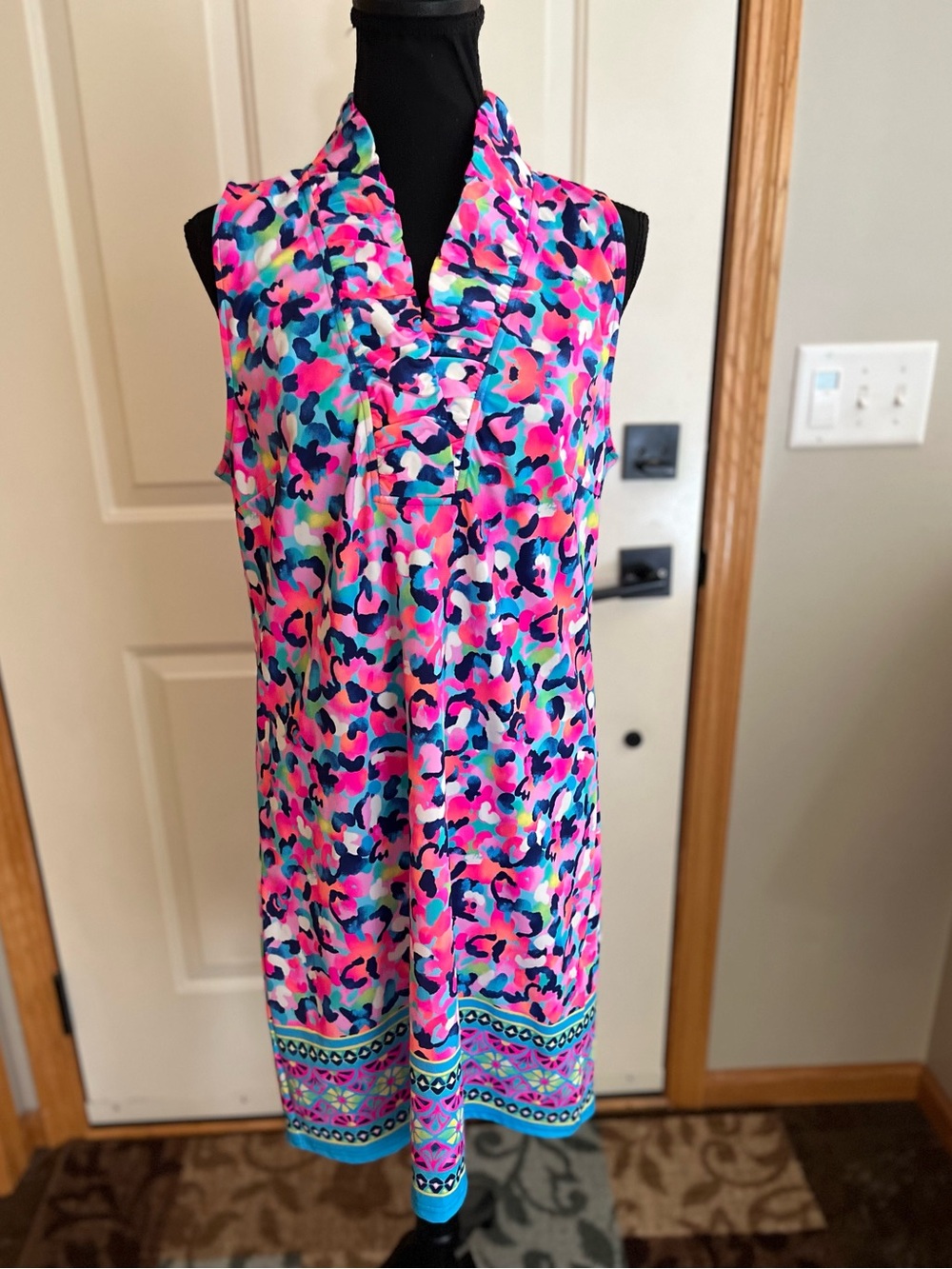 Aryeh Tropical Breeze vibrant abstract print ruffled v neck & stand collar. XL